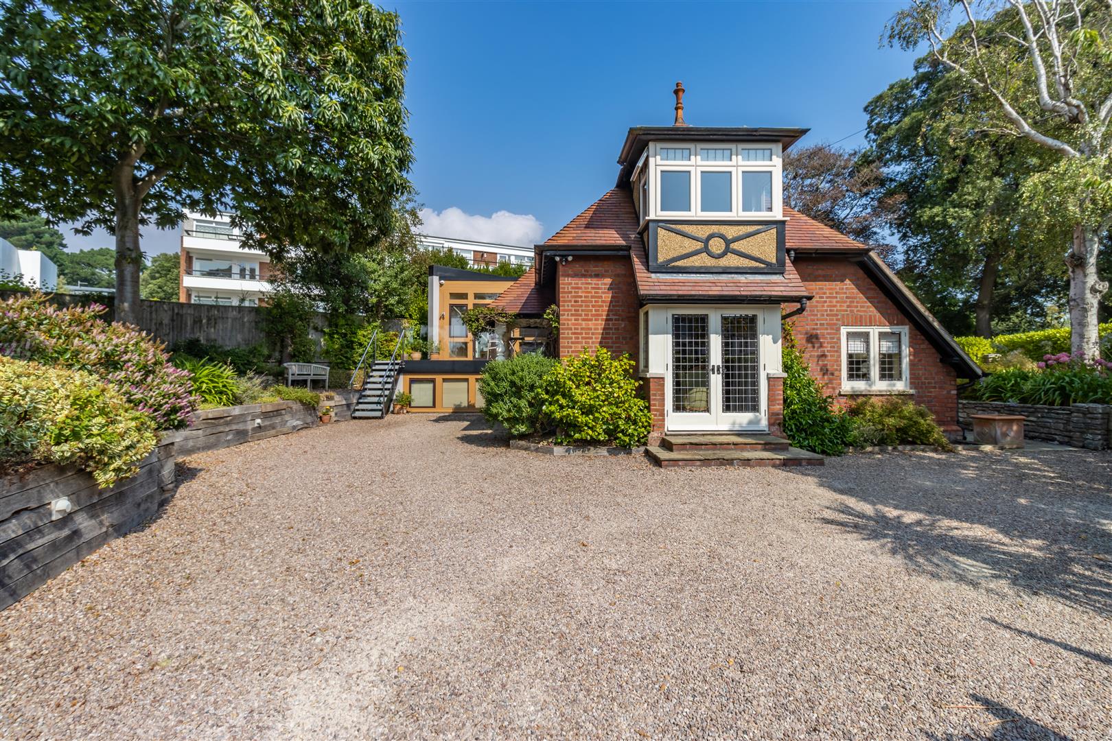 Property information Luxury & Prestige